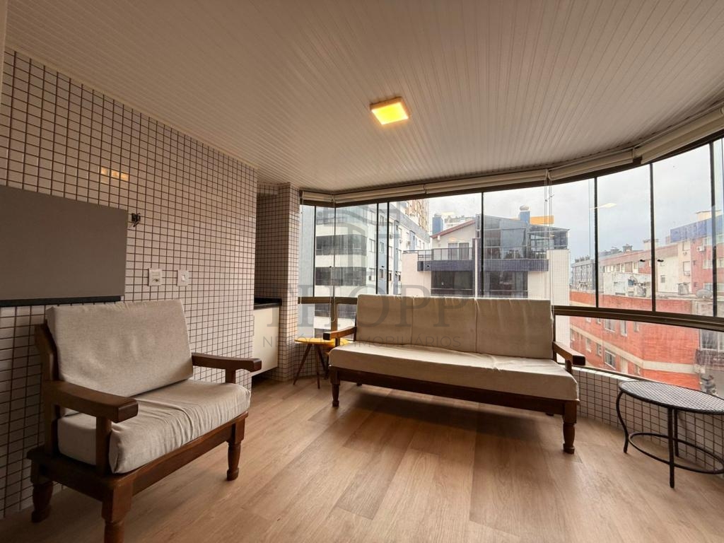 APARTAMENTO 3 DORMITÓRIOS